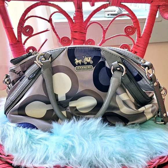 Coach Madison Sophia Satchel - Picture 3 of 16